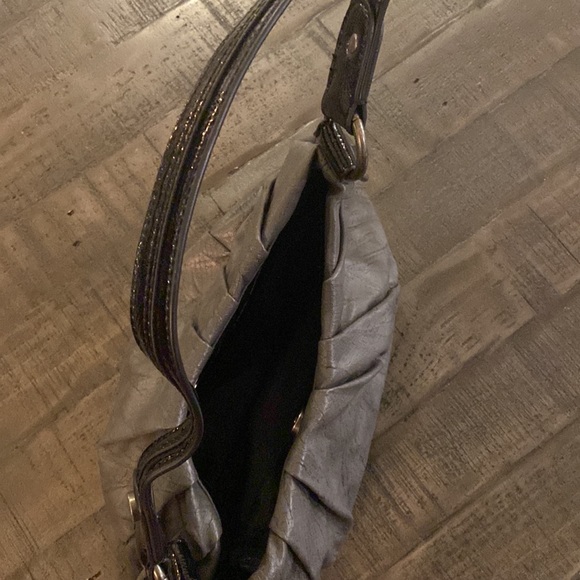 Gray and black shoulder bag - Picture 2 of 2